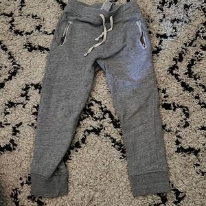 Crewcuts boys jogger in grey size 6. Gently worn